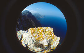 Serra de Tramuntana des d'un objectiu d'ull de peix