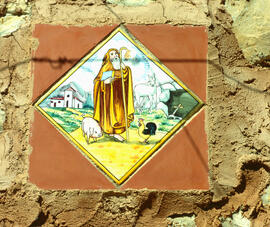Rajola amb dibuix de Sant Antoni