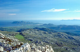 Serra de Tramuntana. Vistes de la península d'Alcúdia, la badia d'Alcúdia i la serra d'Artà